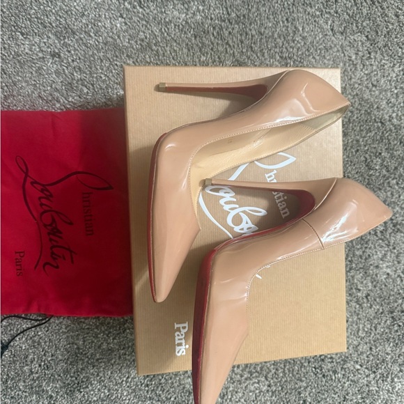 Christian Louboutin Beige Patent Heels